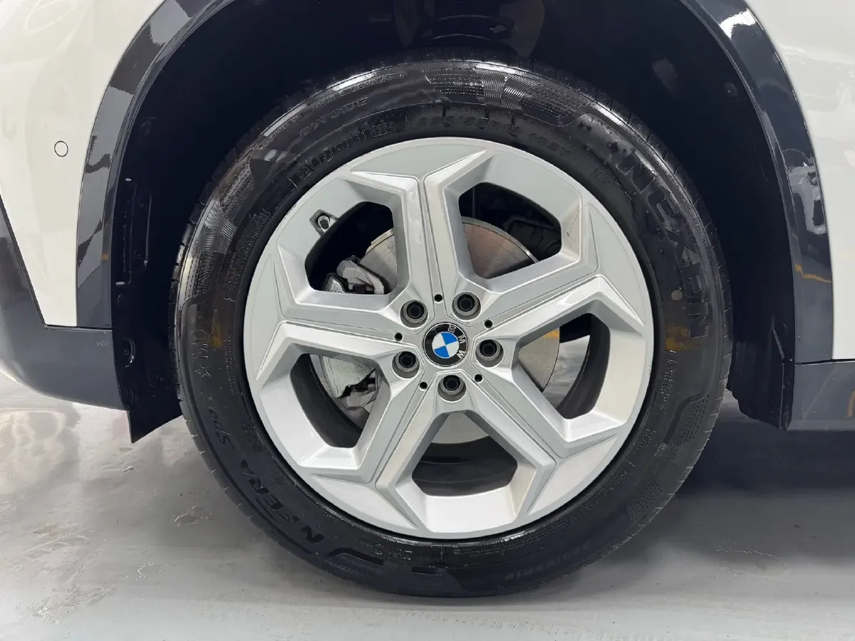 2024 BMW X1 1.5T 156HP L3 7DCT,autocango,china used car exporter,china ev exporter,chinese used car exporter,chinese used ev exporter