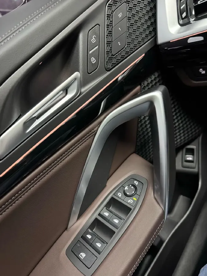 2024 BMW X1 1.5T 156HP L3 7DCT,autocango,china used car exporter,china ev exporter,chinese used car exporter,chinese used ev exporter