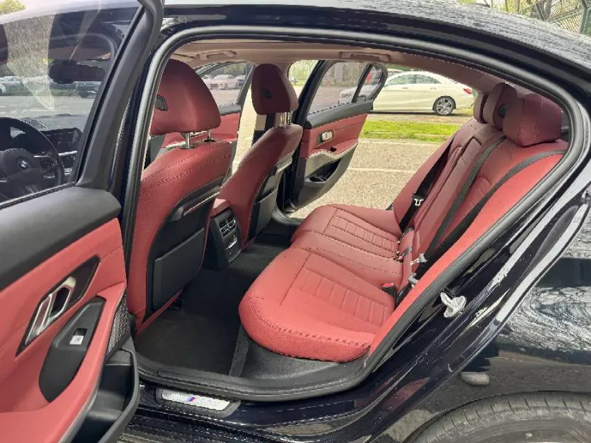 2021 BMW 3 Series 2.0T 156HP L4 8AT,autocango,china used car exporter,china ev exporter,chinese used car exporter,chinese used ev exporter