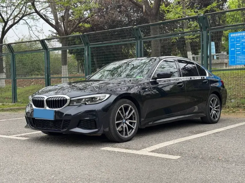 2021 BMW 3 Series 2.0T 156HP L4 8AT,autocango,china used car exporter,china ev exporter,chinese used car exporter,chinese used ev exporter