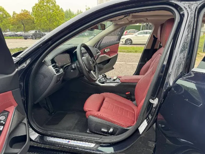 2021 BMW 3 Series 2.0T 156HP L4 8AT,autocango,china used car exporter,china ev exporter,chinese used car exporter,chinese used ev exporter