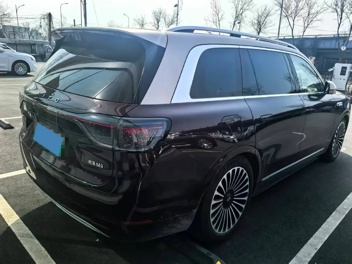 2025 AITO AITO M9 REEV 160HP REEV 52KWH,autocango,china used car exporter,china ev exporter,chinese used car exporter,chinese used ev exporter
