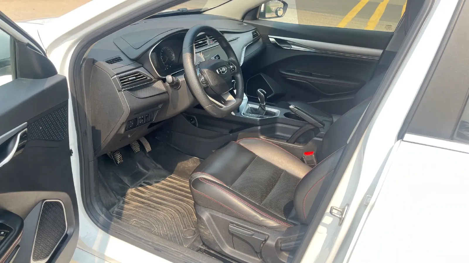 2020 Geely Binray 1.0T 133HP L3 6MT,autocango,china used car exporter,china ev exporter,chinese used car exporter,chinese used ev exporter