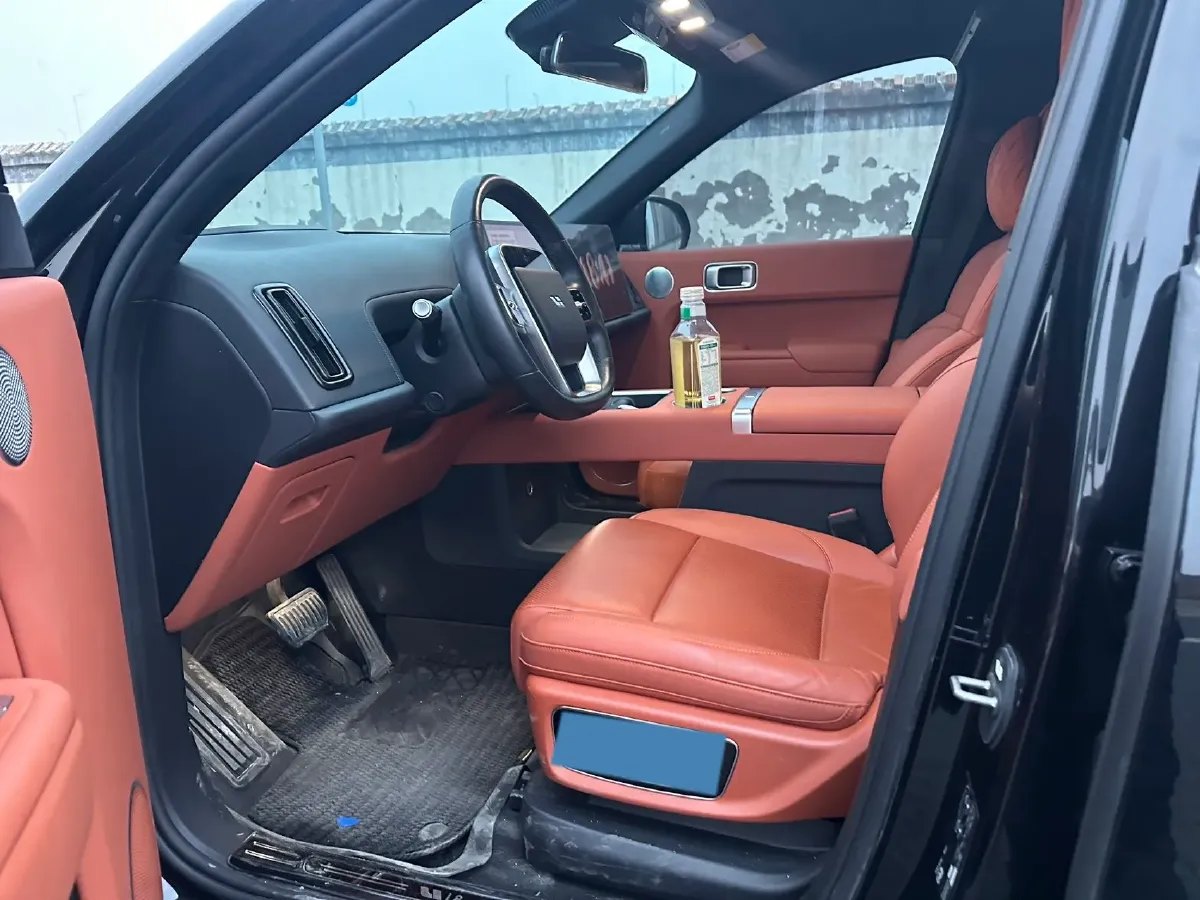 2024 Toyota Granvia 2.5L 189HP L4 E-CVT Hybrid,autocango,china used car exporter,china ev exporter,chinese used car exporter,chinese used ev exporter