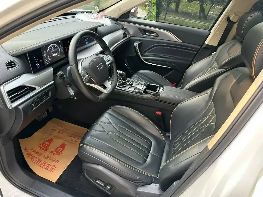 2023 Bestune T77 1.5T 169HP L4 7DCT,autocango,china used car exporter,china ev exporter,chinese used car exporter,chinese used ev exporter