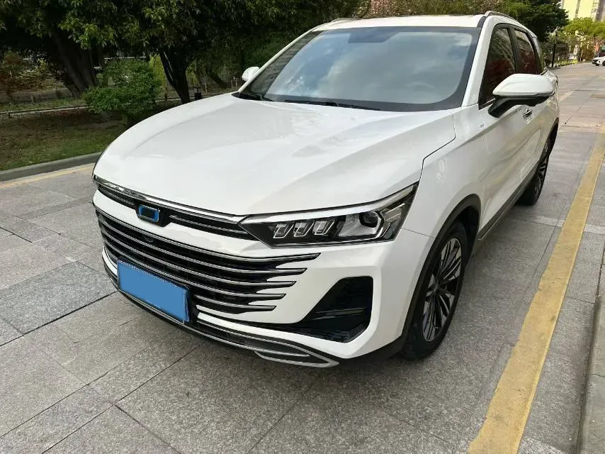 2023 Bestune T77 1.5T 169HP L4 7DCT,autocango,china used car exporter,china ev exporter,chinese used car exporter,chinese used ev exporter
