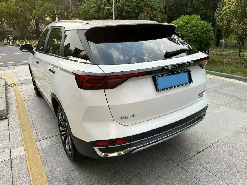 2023 Bestune T77 1.5T 169HP L4 7DCT,autocango,china used car exporter,china ev exporter,chinese used car exporter,chinese used ev exporter