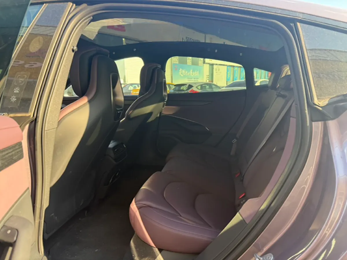 2024 MI SU7 BEV 73.6KWH,autocango,china used car exporter,china ev exporter,chinese used car exporter,chinese used ev exporter