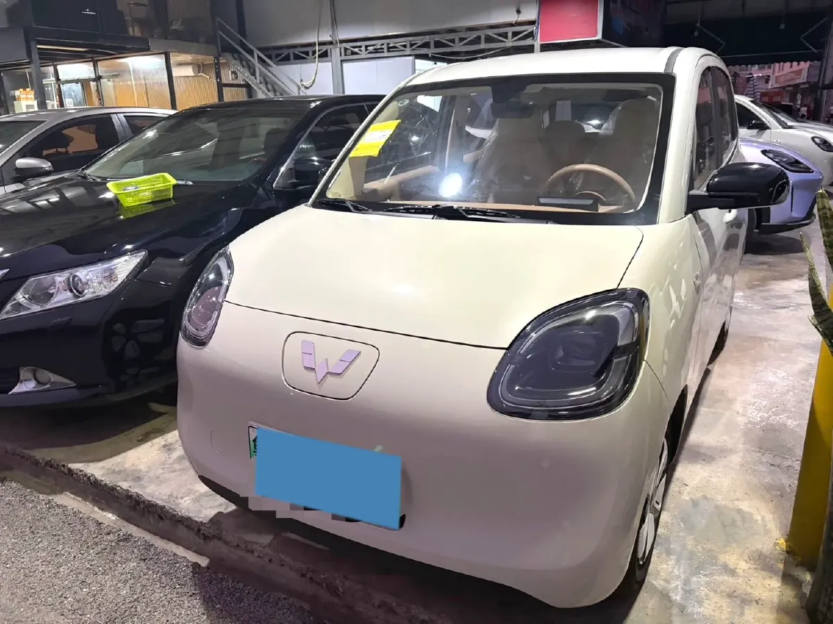 2025 WuLing HongGuang MINI EV BEV 16.2KWH,autocango,china used car exporter,china ev exporter,chinese used car exporter,chinese used ev exporter