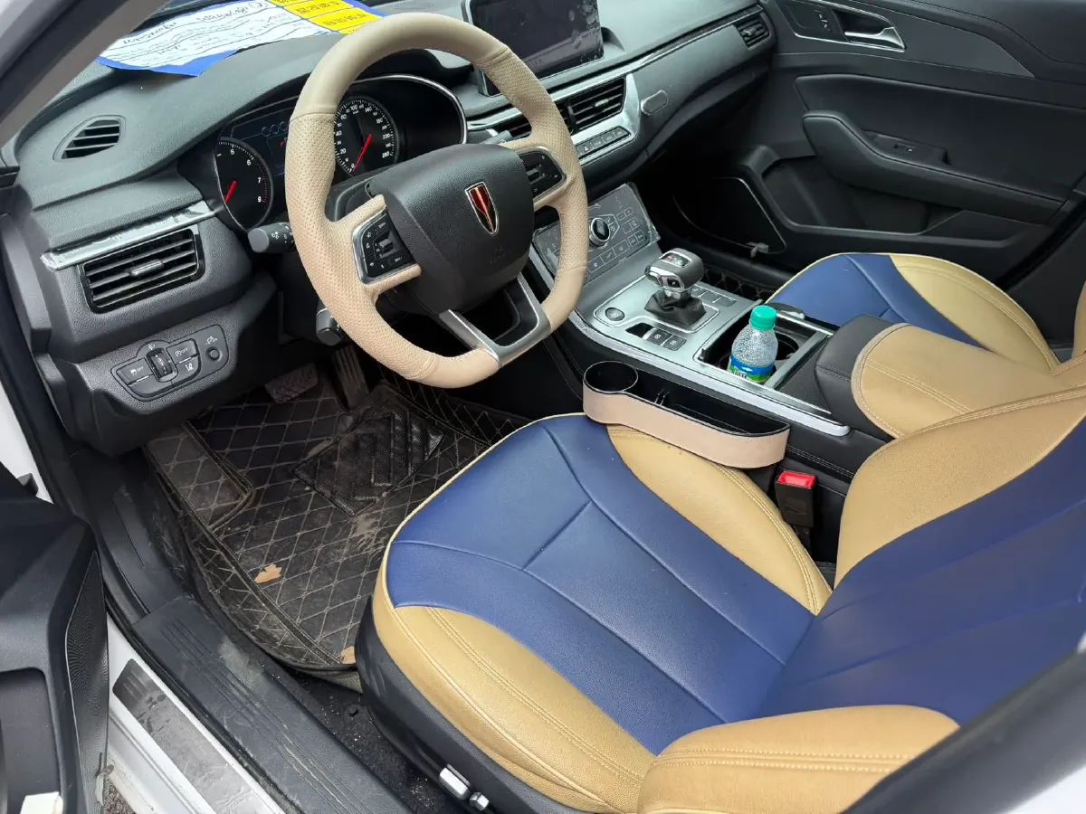 2020 HongQi H5 1.8T 197HP L4 6AT,autocango,china used car exporter,china ev exporter,chinese used car exporter,chinese used ev exporter