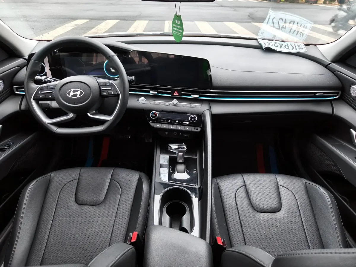 2023 Hyundai Elantra 1.5L 115HP L4 CVT,autocango,china used car exporter,china ev exporter,chinese used car exporter,chinese used ev exporter