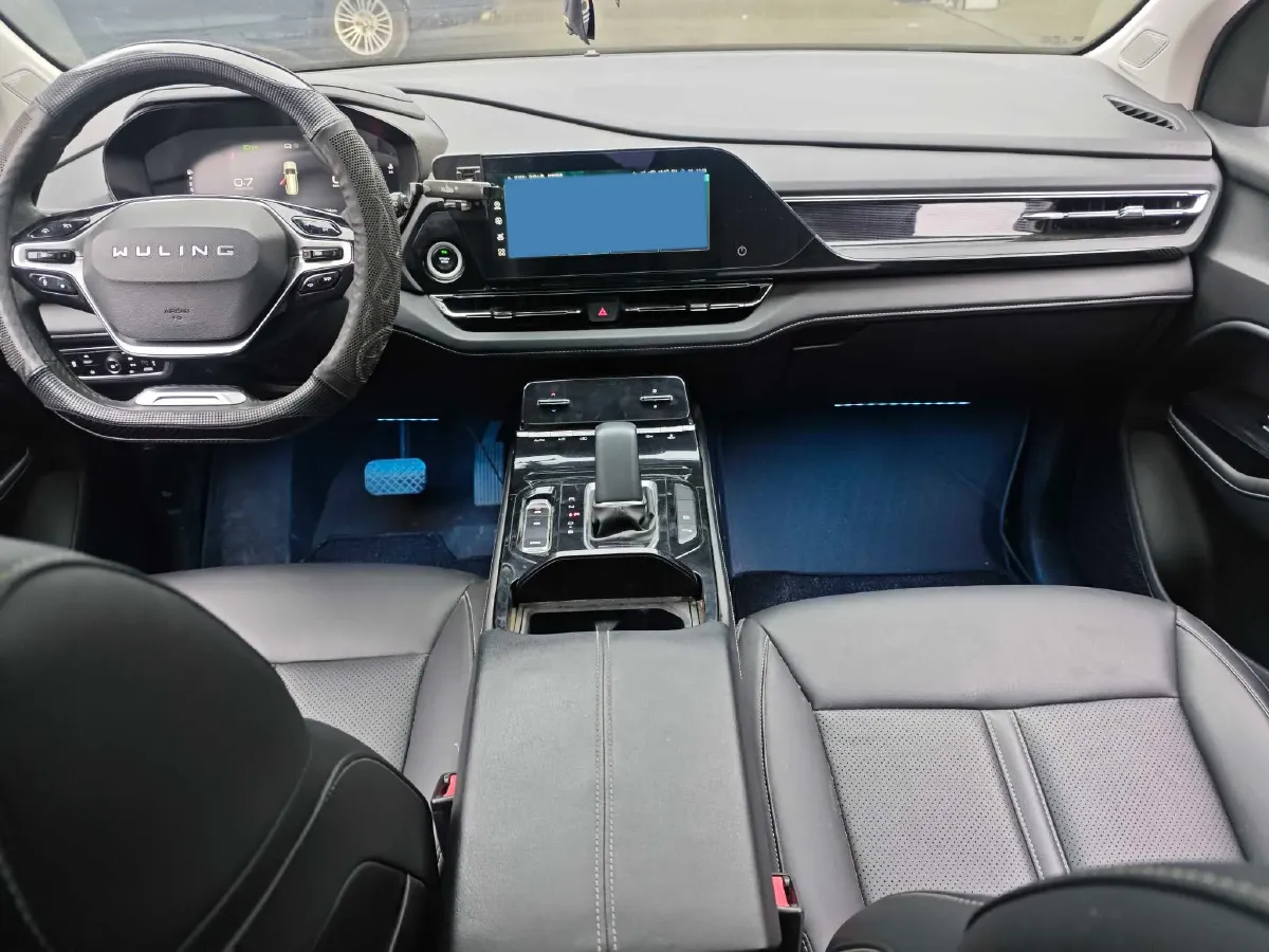 2022 WuLing KaiJie 1.5T 177HP L4 CVT,autocango,china used car exporter,china ev exporter,chinese used car exporter,chinese used ev exporter