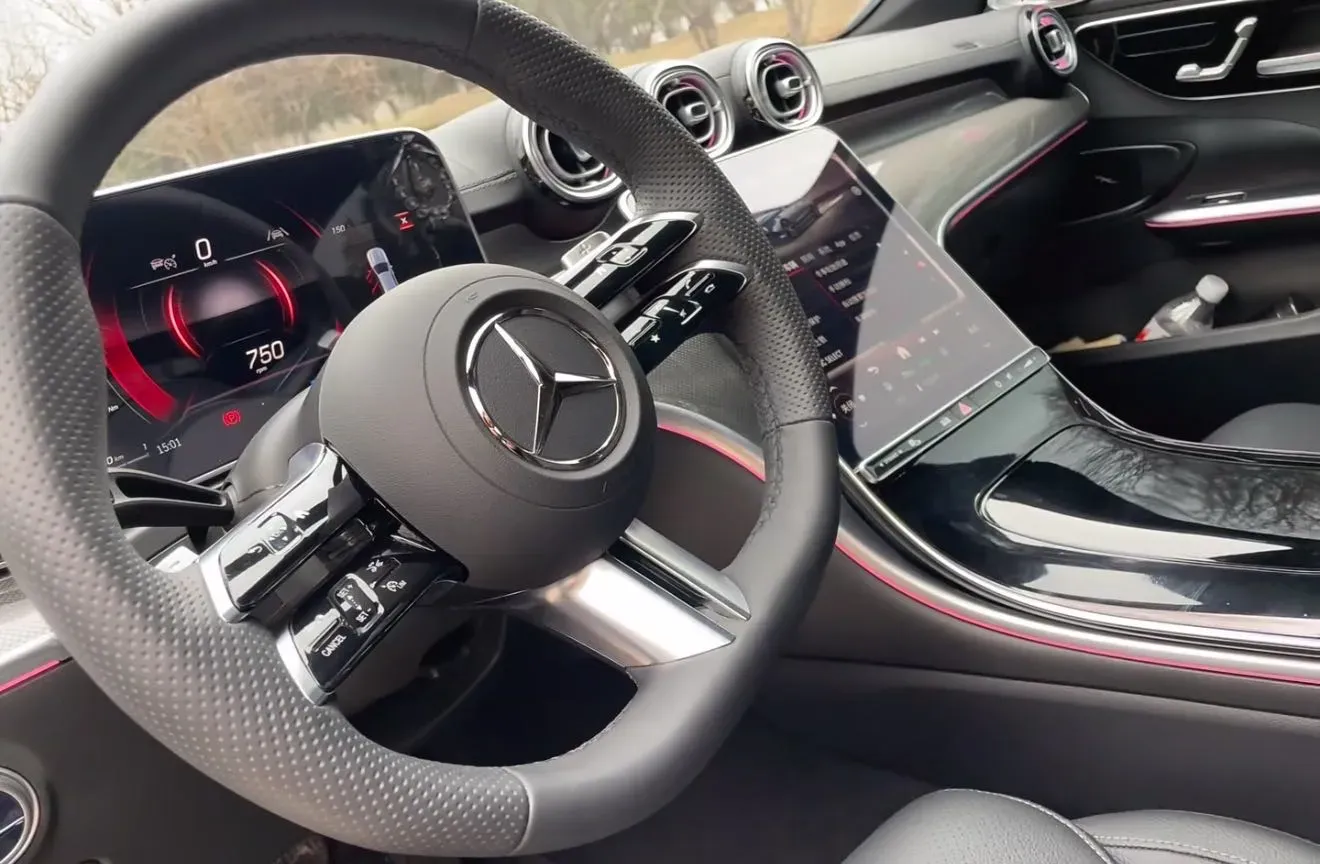 2025 Mercedes-Benz C Class 1.5T 204HP L4 9AT,autocango,china used car exporter,china ev exporter,chinese used car exporter,chinese used ev exporter