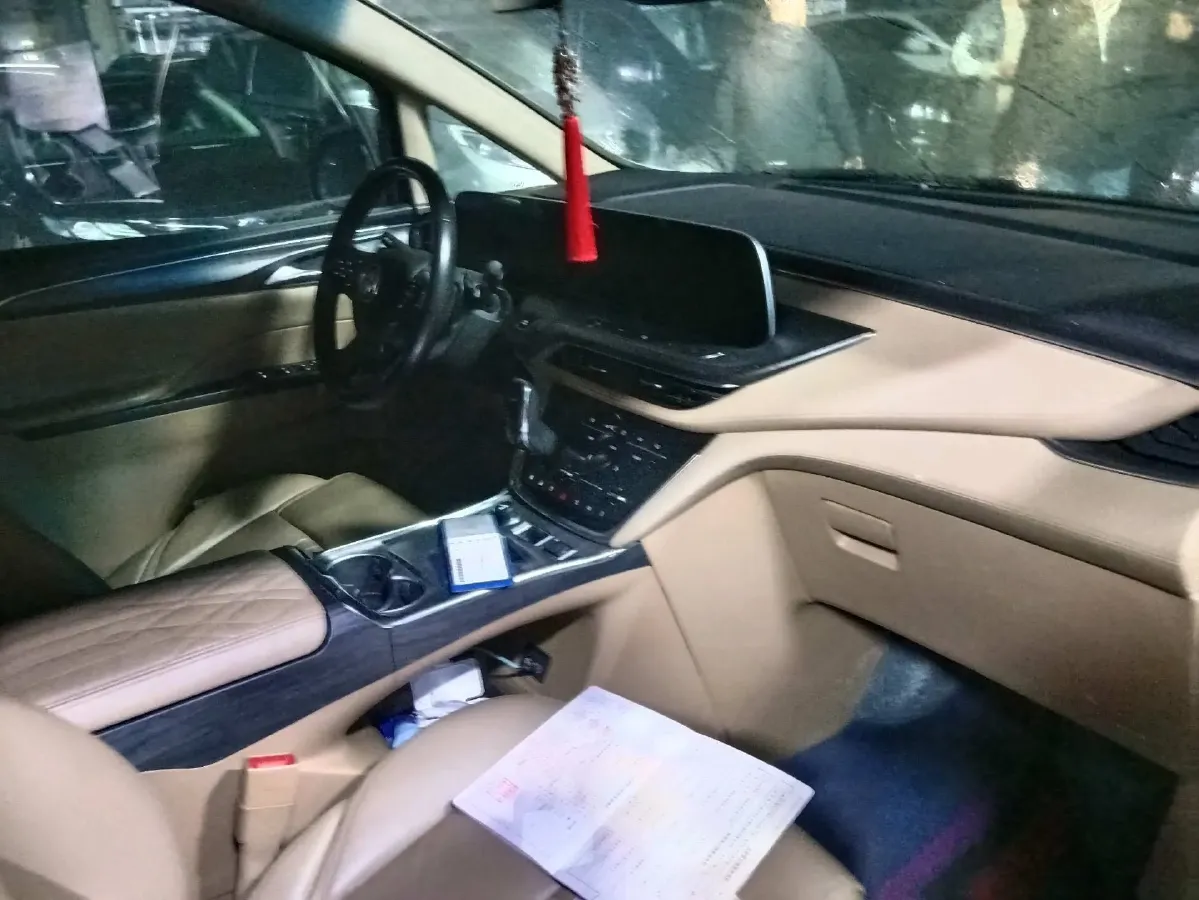 2021 Buick GL8 2.0T 237HP L4 9AT,autocango,china used car exporter,china ev exporter,chinese used car exporter,chinese used ev exporter