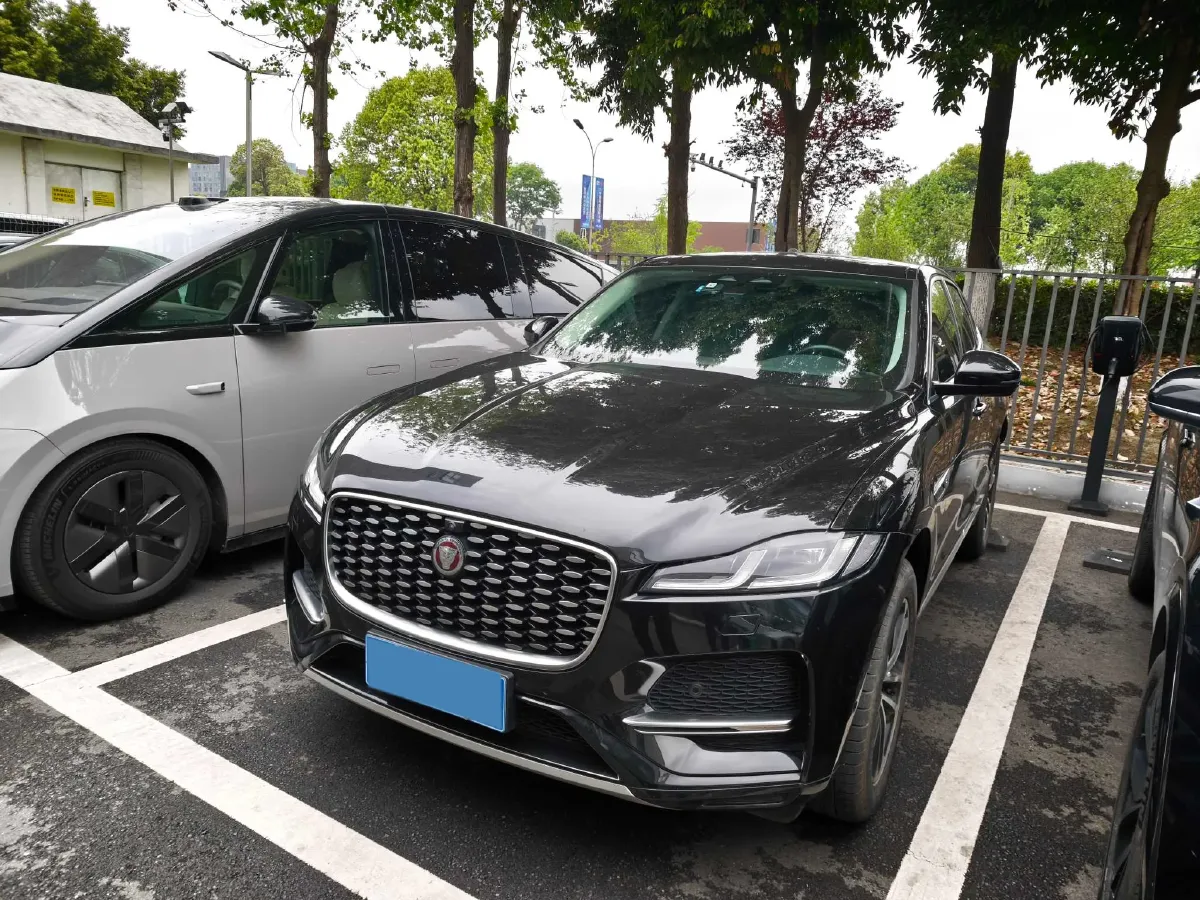 2021 Jaguar F-PACE 2.0T 250HP L4 8AT,autocango,china used car exporter,china ev exporter,chinese used car exporter,chinese used ev exporter