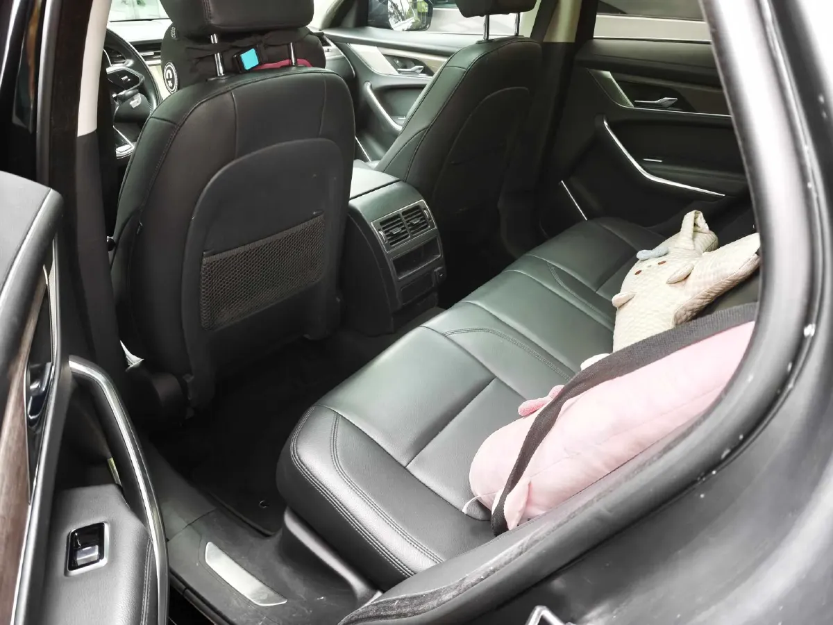 2021 Jaguar F-PACE 2.0T 250HP L4 8AT,autocango,china used car exporter,china ev exporter,chinese used car exporter,chinese used ev exporter