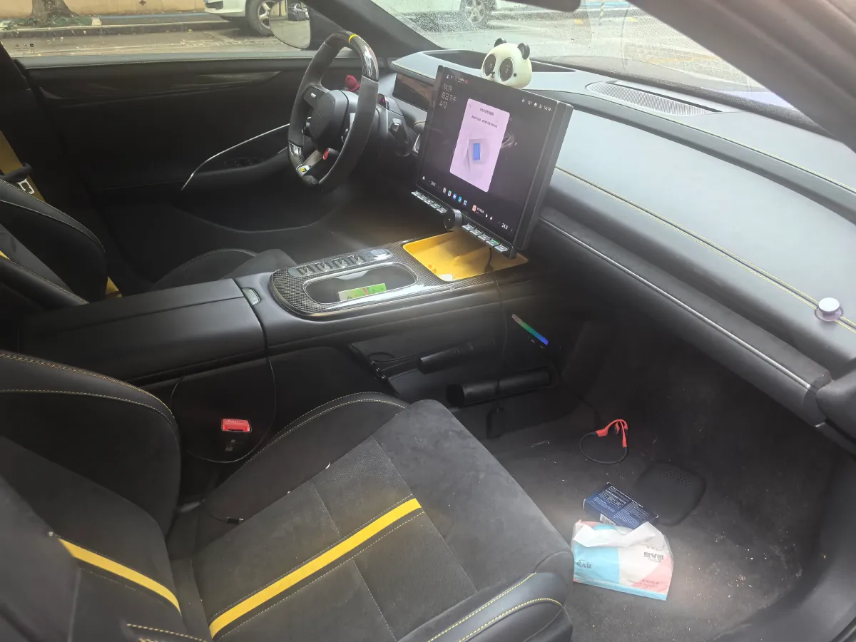 2025 MI SU7 Ultra BEV 93.7KWH,autocango,china used car exporter,china ev exporter,chinese used car exporter,chinese used ev exporter