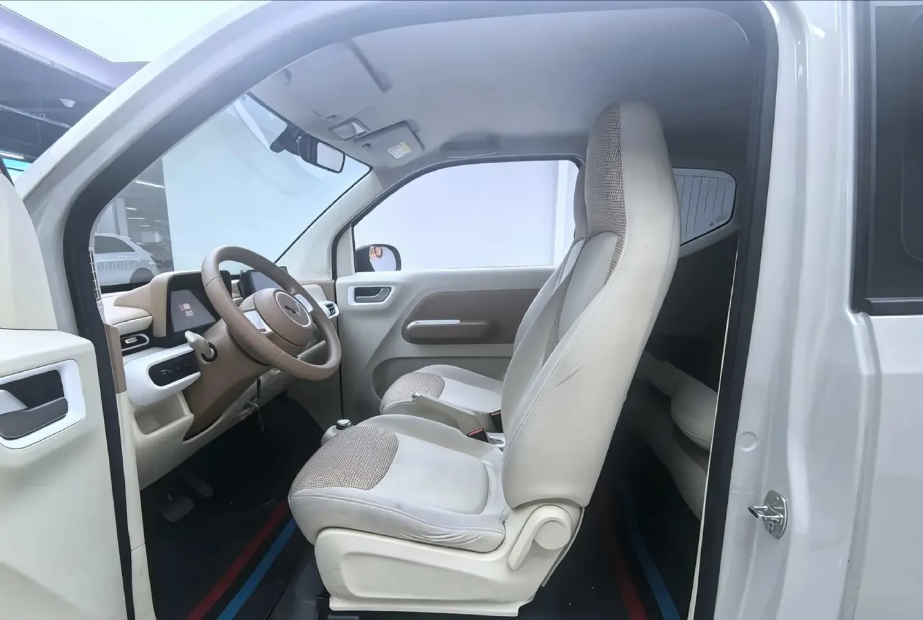 2024 WuLing HongGuang MINI EV BEV 17.3KWH,autocango,china used car exporter,china ev exporter,chinese used car exporter,chinese used ev exporter