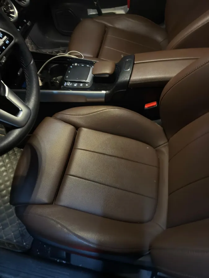 2022 Mercedes-Benz GLB Class 1.3T 163HP L4 7DCT,autocango,china used car exporter,china ev exporter,chinese used car exporter,chinese used ev exporter