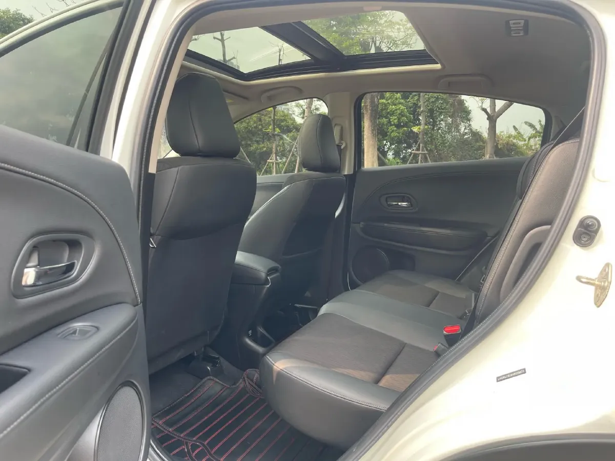 2020 Honda Vezel 1.5T 177HP L4 CVT,autocango,china used car exporter,china ev exporter,chinese used car exporter,chinese used ev exporter