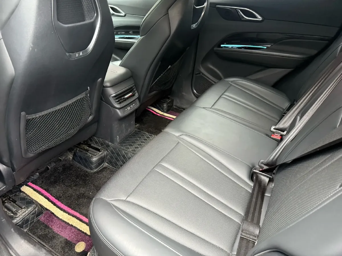 2023 HongQi HS3 1.5T 169HP L4 7DCT,autocango,china used car exporter,china ev exporter,chinese used car exporter,chinese used ev exporter