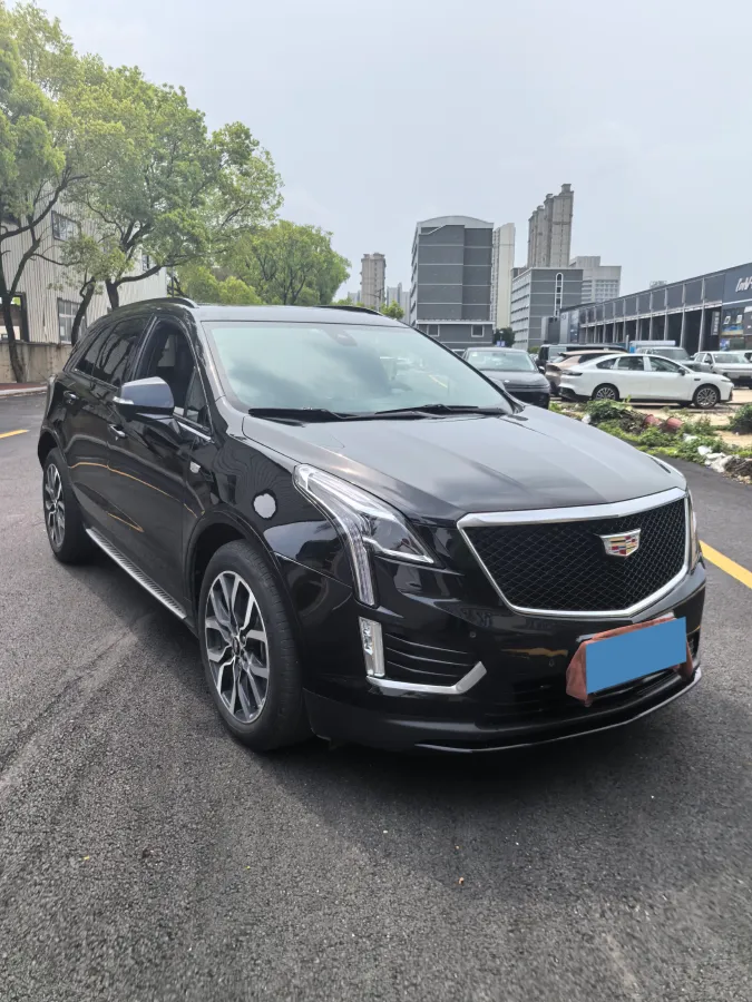 2024 Cadillac XT5 2.0T 237HP L4 9AT,autocango,china used car exporter,china ev exporter,chinese used car exporter,chinese used ev exporter
