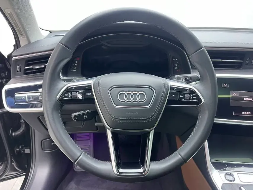 2025 Audi A6L 2.0T 245HP L4 7DCT,autocango,china used car exporter,china ev exporter,chinese used car exporter,chinese used ev exporter