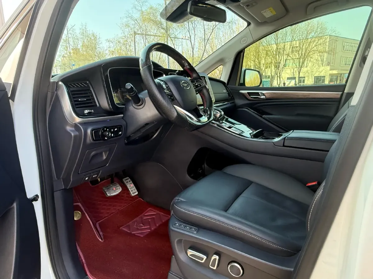 2021 GAC Trumpchi M8 2.0T 252HP L4 8AT,autocango,china used car exporter,china ev exporter,chinese used car exporter,chinese used ev exporter