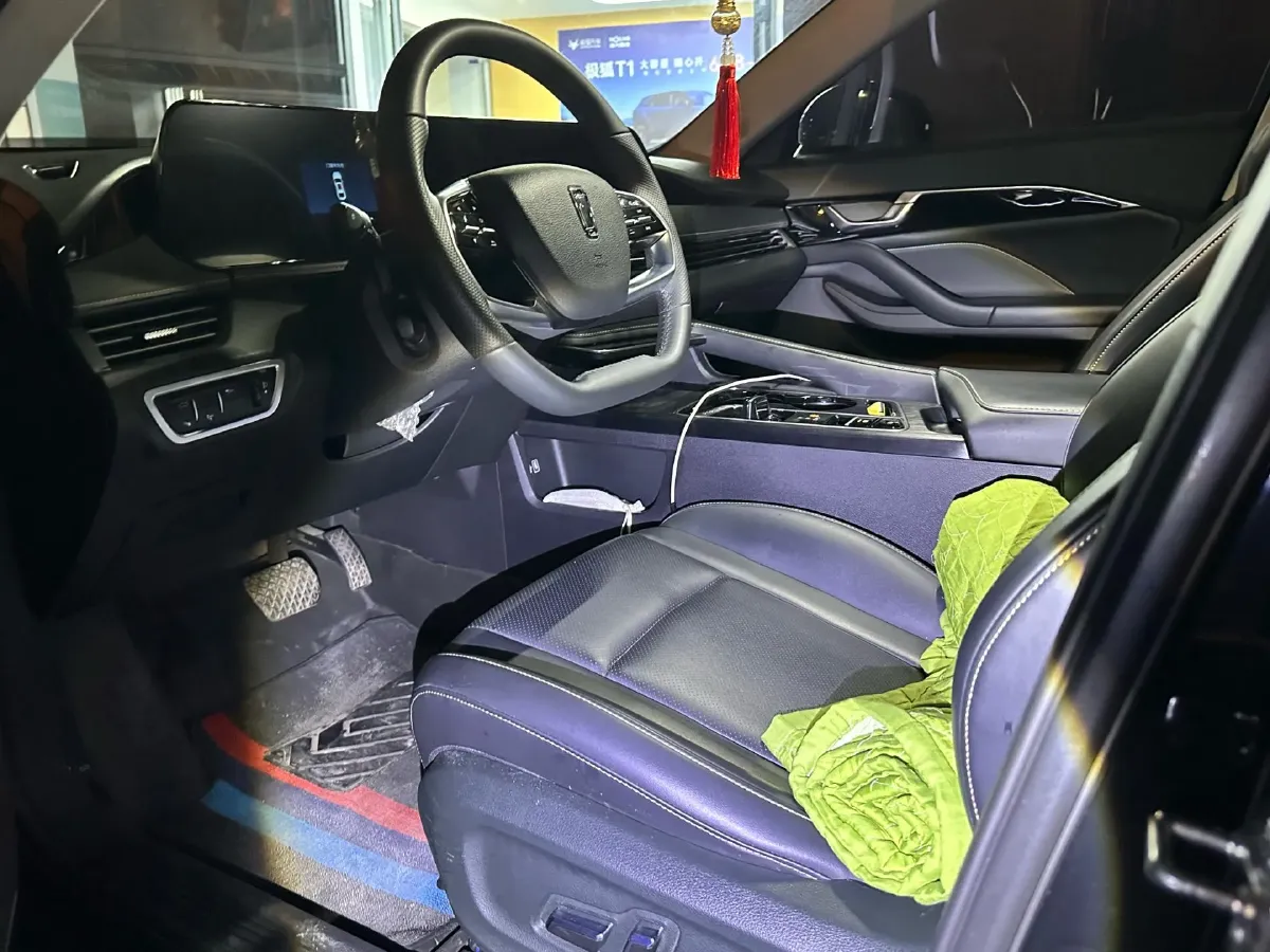 2023 Bestune B70 1.5T 169HP L4 7DCT,autocango,china used car exporter,china ev exporter,chinese used car exporter,chinese used ev exporter