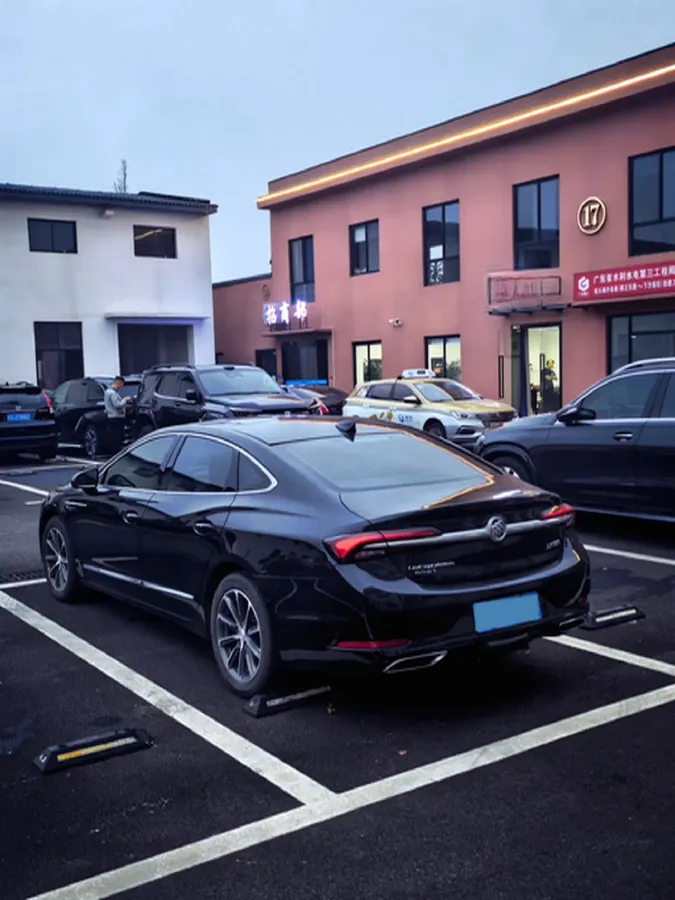 2021 Buick Larcosse 2.0T 237HP L4 9AT,autocango,china used car exporter,china ev exporter,chinese used car exporter,chinese used ev exporter