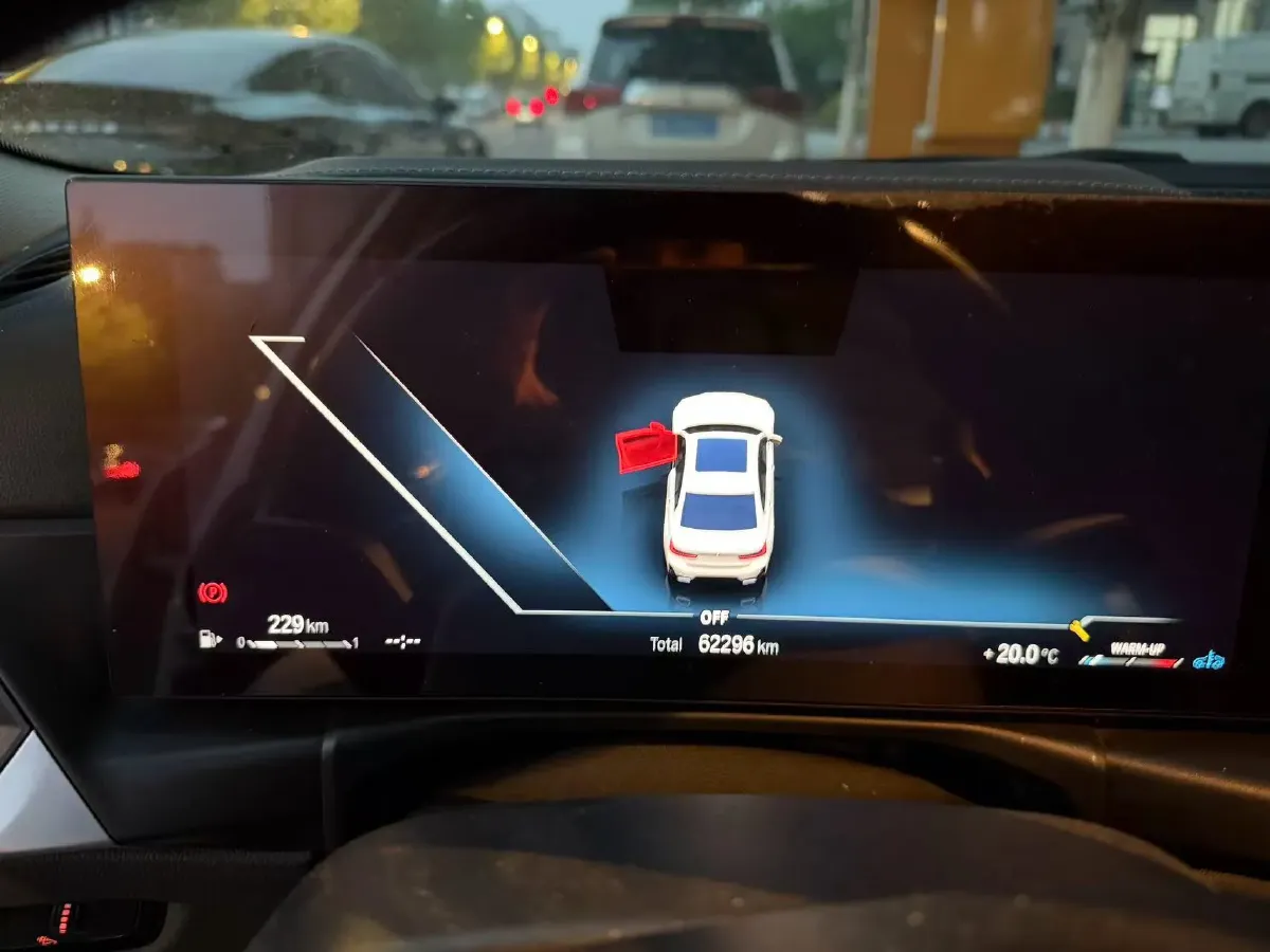 2023 BMW 3 Series 2.0T 156HP L4 8AT,autocango,china used car exporter,china ev exporter,chinese used car exporter,chinese used ev exporter