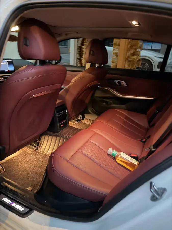 2023 BMW 3 Series 2.0T 156HP L4 8AT,autocango,china used car exporter,china ev exporter,chinese used car exporter,chinese used ev exporter