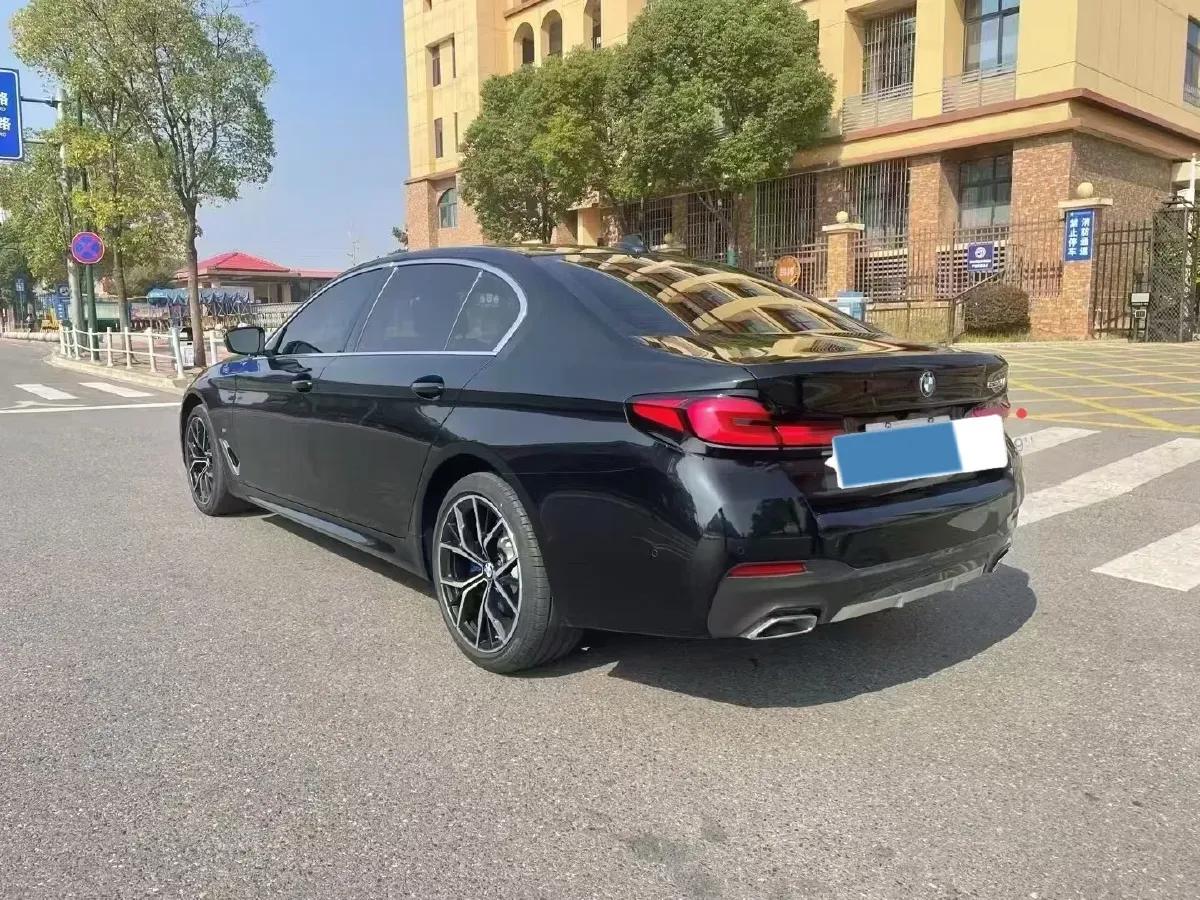 2022 BMW 5 Series 2.0T 252HP L4 8AT,autocango,china used car exporter,china ev exporter,chinese used car exporter,chinese used ev exporter