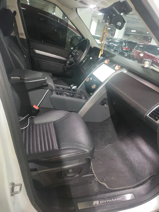 2023 Land Rover Discovery 3.0T 360HP L6 8AT,autocango,china used car exporter,china ev exporter,chinese used car exporter,chinese used ev exporter