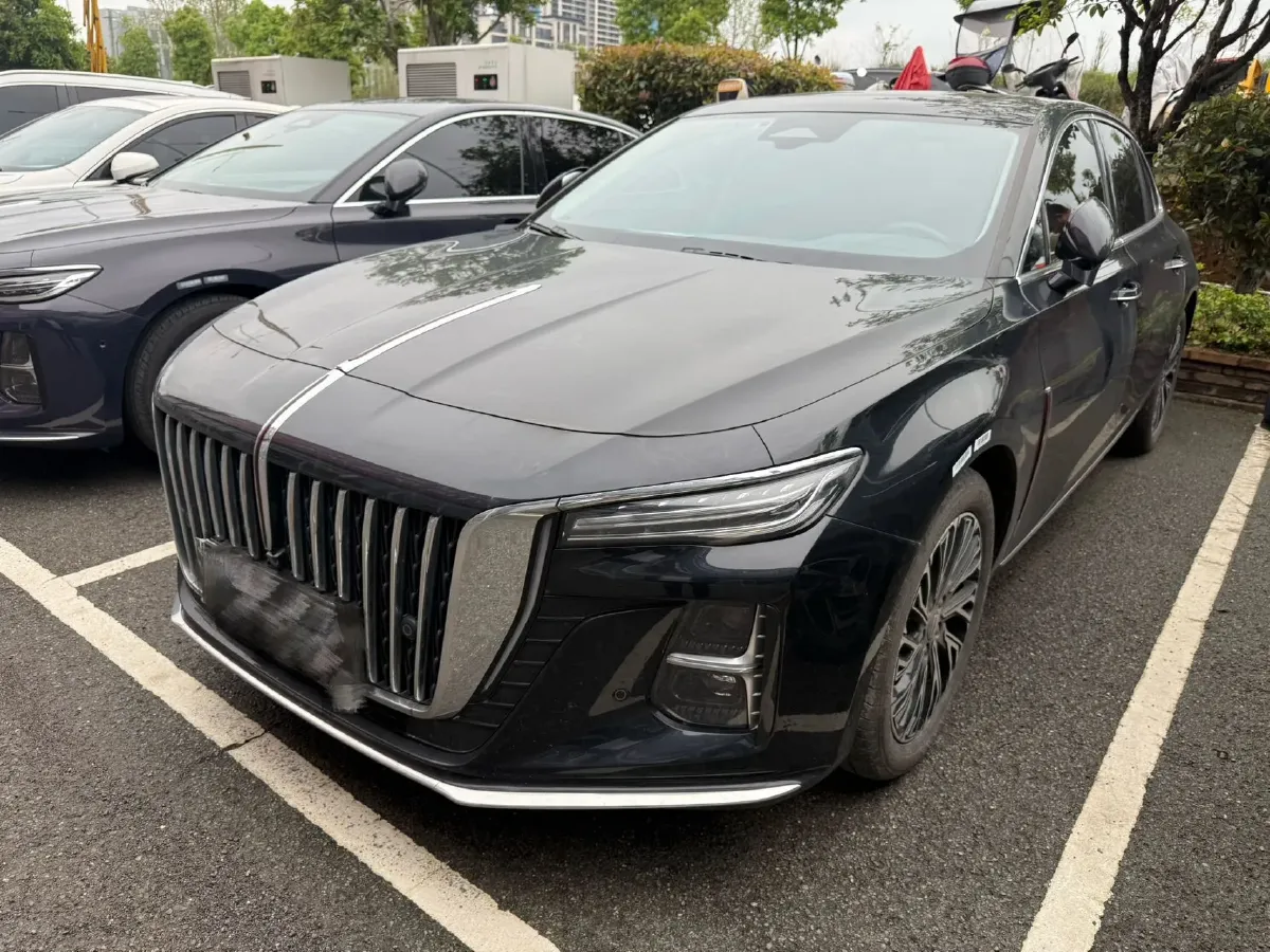2024 HongQi H5 2.0T 224HP L4 8AT,autocango,china used car exporter,china ev exporter,chinese used car exporter,chinese used ev exporter