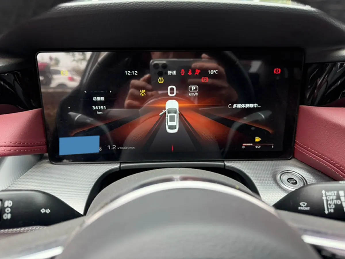 2024 HongQi H5 2.0T 224HP L4 8AT,autocango,china used car exporter,china ev exporter,chinese used car exporter,chinese used ev exporter