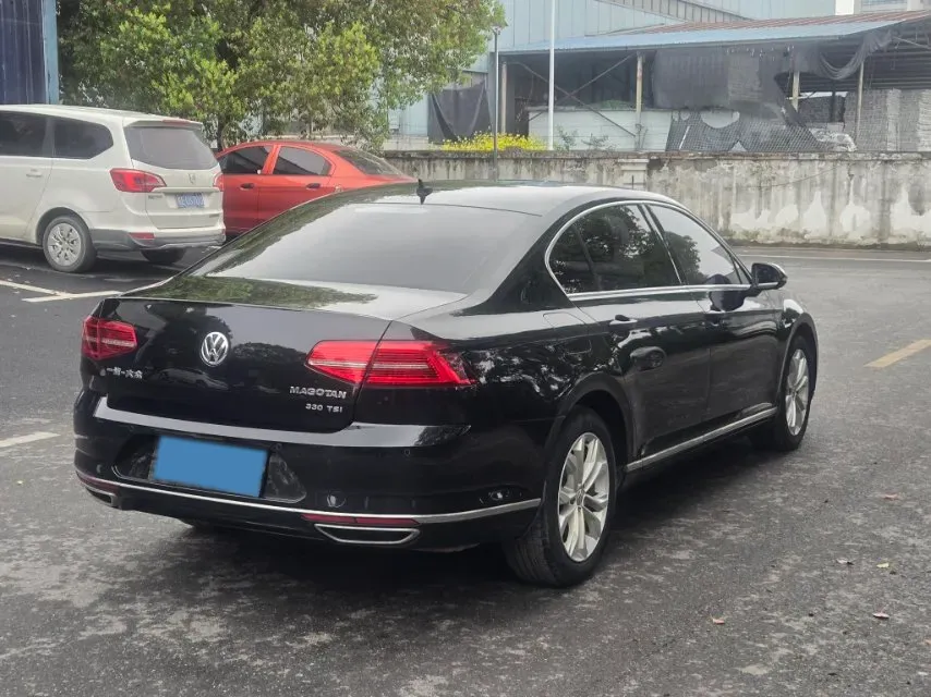 2019 Volkswagen Magotan 2.0T 186HP L4 7DCT,autocango,china used car exporter,china ev exporter,chinese used car exporter,chinese used ev exporter