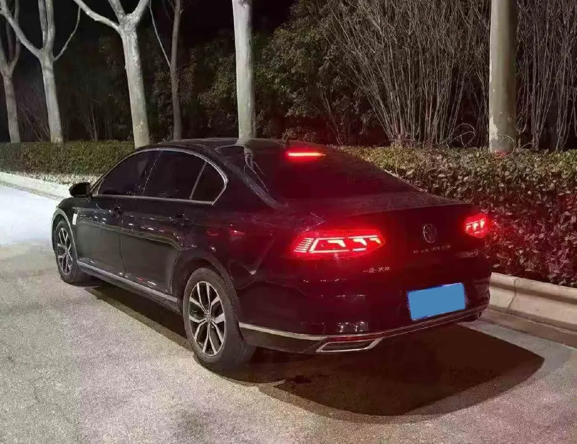 2020 Volkswagen Magotan 2.0T 186HP L4 7DCT,autocango,china used car exporter,china ev exporter,chinese used car exporter,chinese used ev exporter