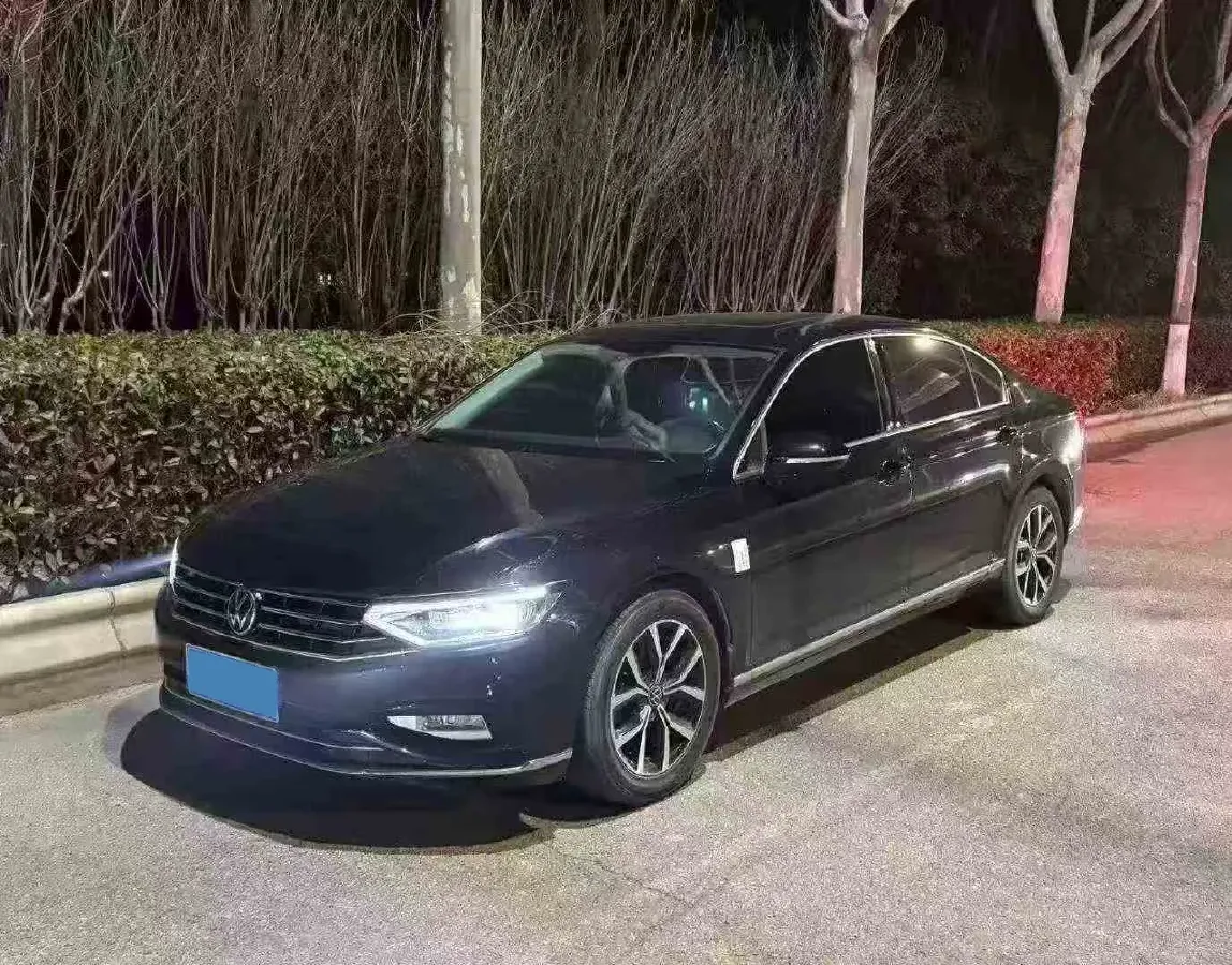 2020 Volkswagen Magotan 2.0T 186HP L4 7DCT,autocango,china used car exporter,china ev exporter,chinese used car exporter,chinese used ev exporter