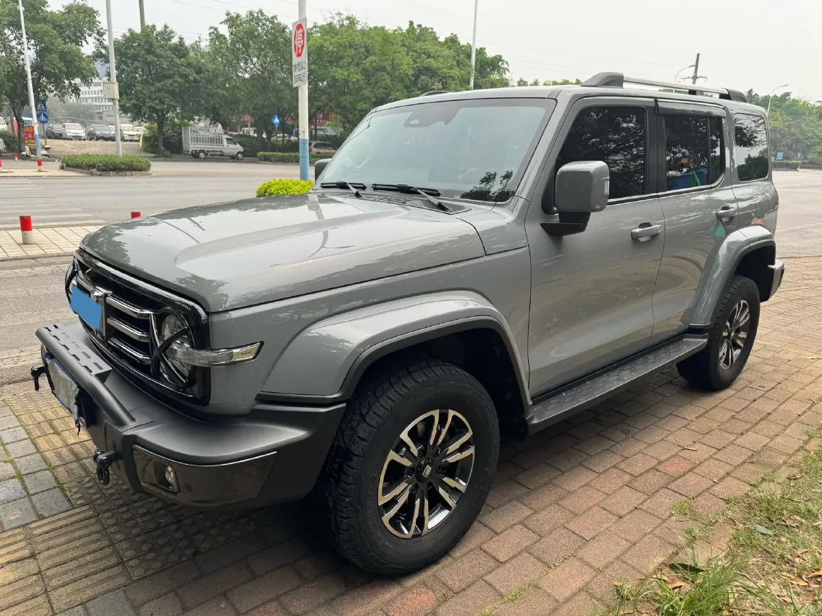 2023 Tank 300 2.0T 227HP L4 8AT,autocango,china used car exporter,china ev exporter,chinese used car exporter,chinese used ev exporter