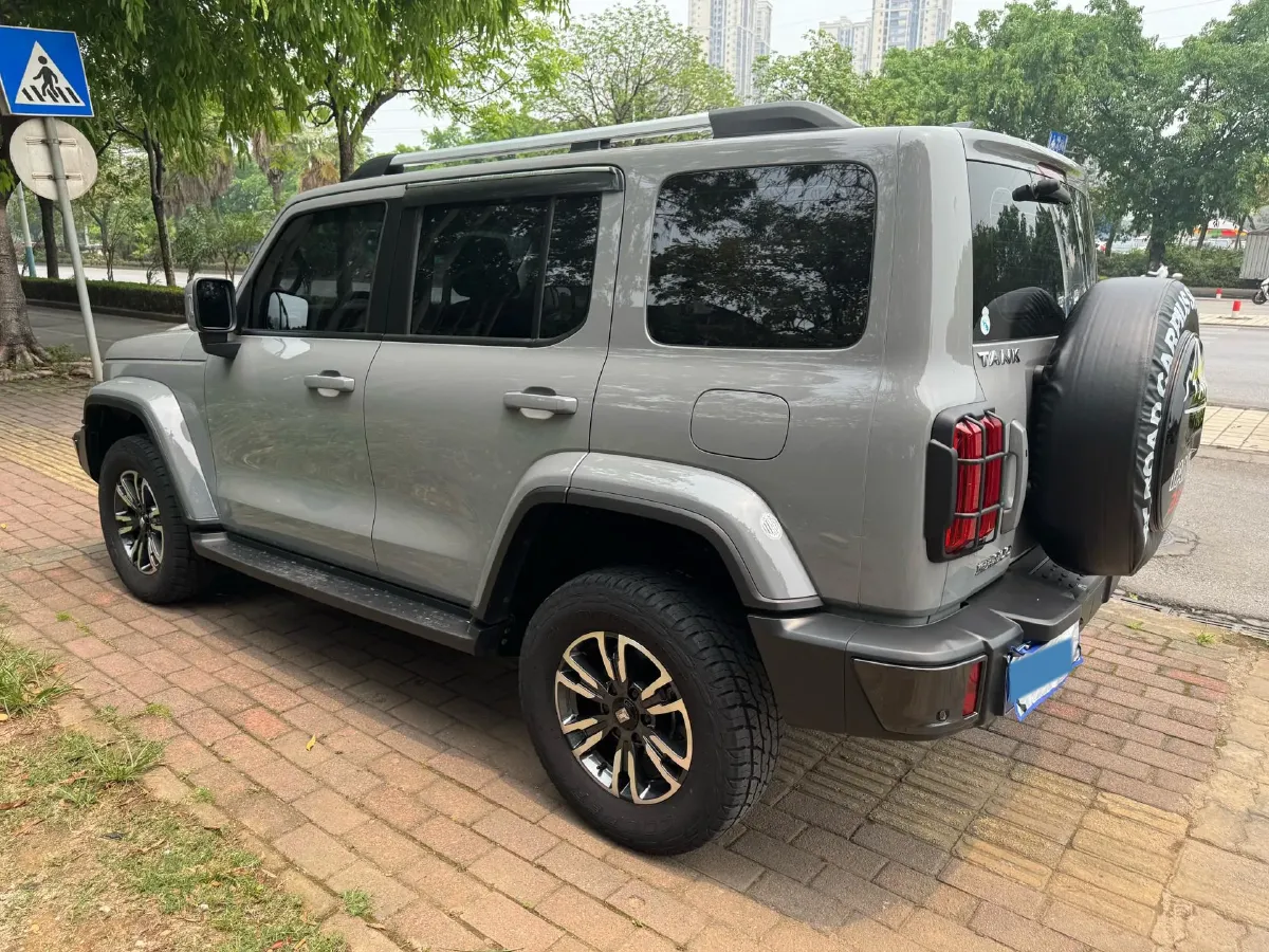 2023 Tank 300 2.0T 227HP L4 8AT,autocango,china used car exporter,china ev exporter,chinese used car exporter,chinese used ev exporter