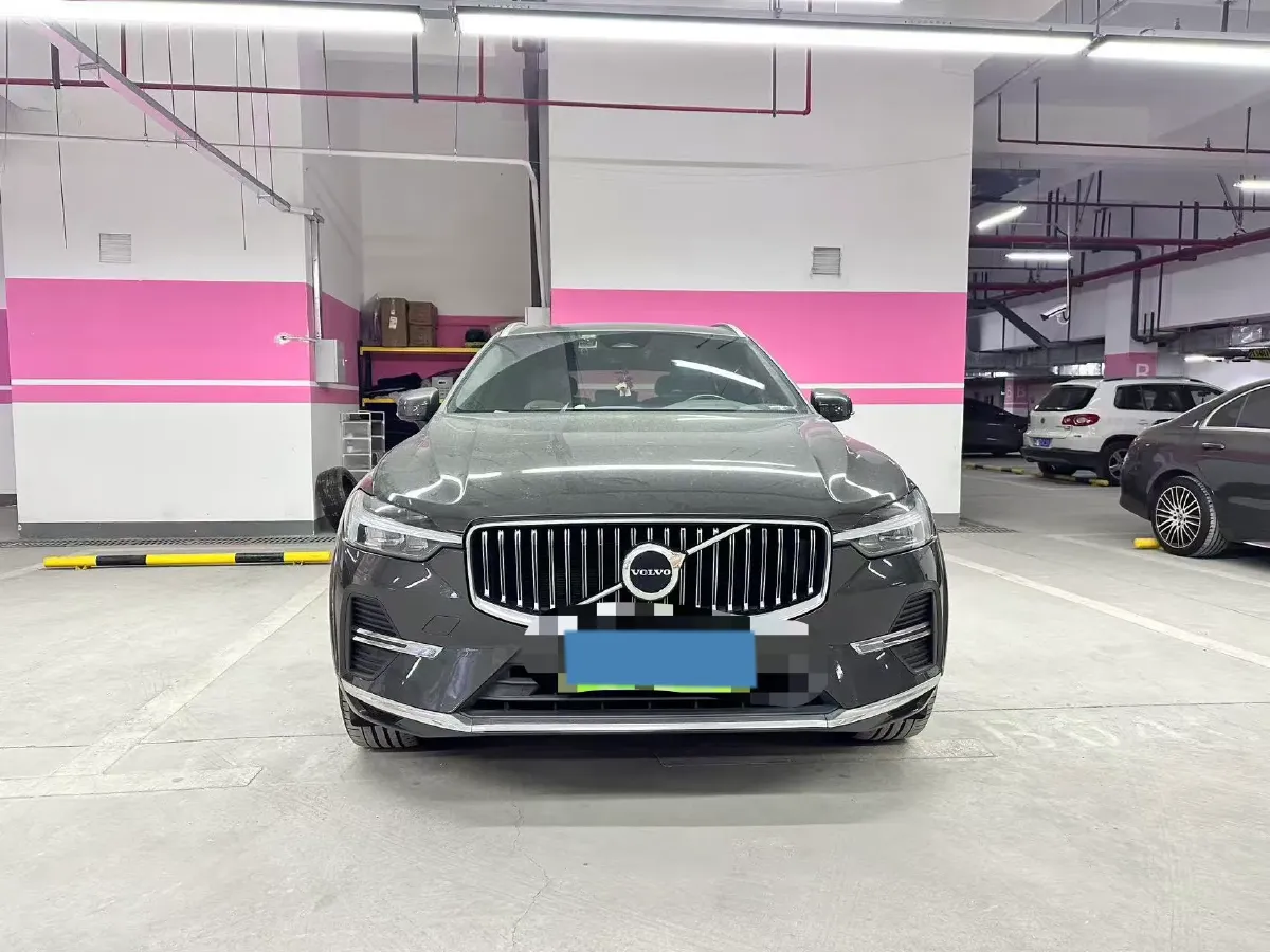2022 Volvo XC60 2.0T 250HP L4 8AT,autocango,china used car exporter,china ev exporter,chinese used car exporter,chinese used ev exporter