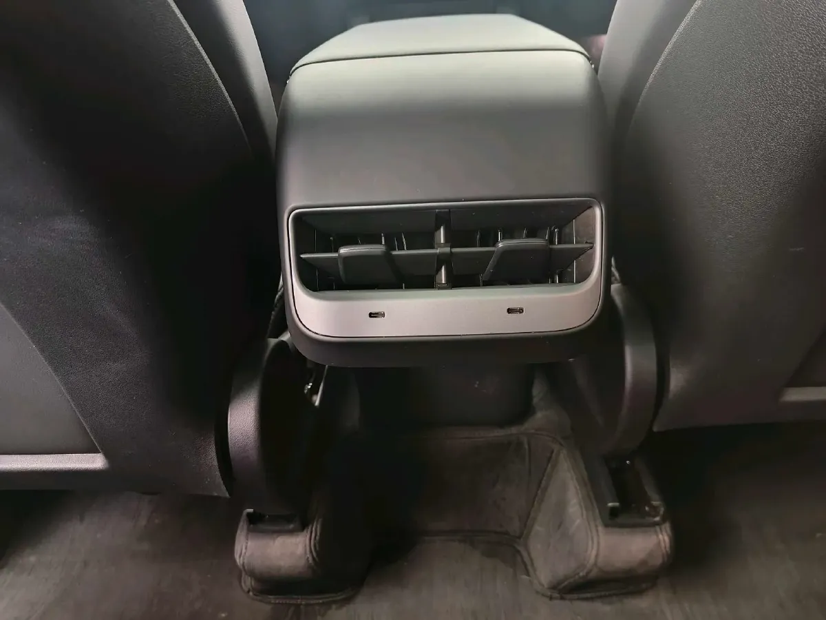 2024 Iveco OuSheng BEV 77.28KWH,autocango,china used car exporter,china ev exporter,chinese used car exporter,chinese used ev exporter