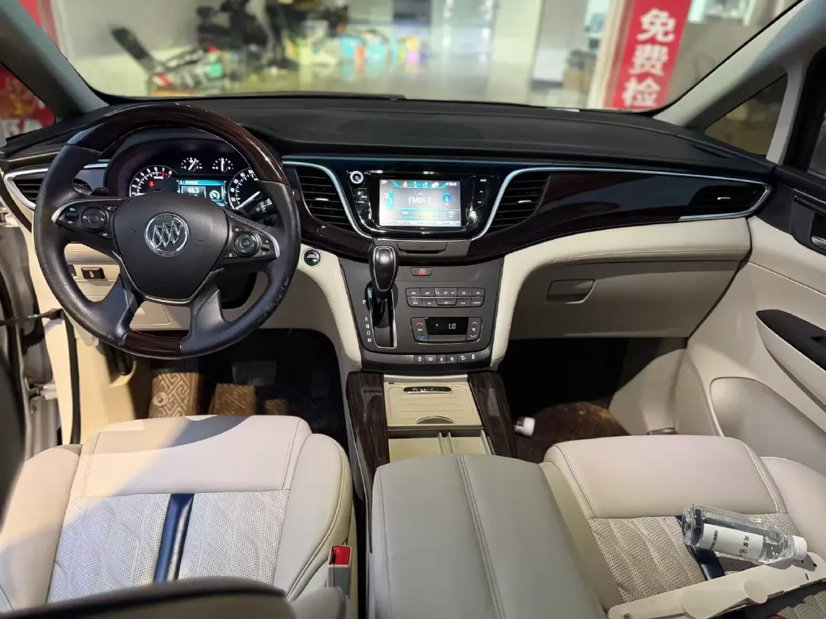 2018 Buick GL8 2.0T 260HP L4 6AT,autocango,china used car exporter,china ev exporter,chinese used car exporter,chinese used ev exporter
