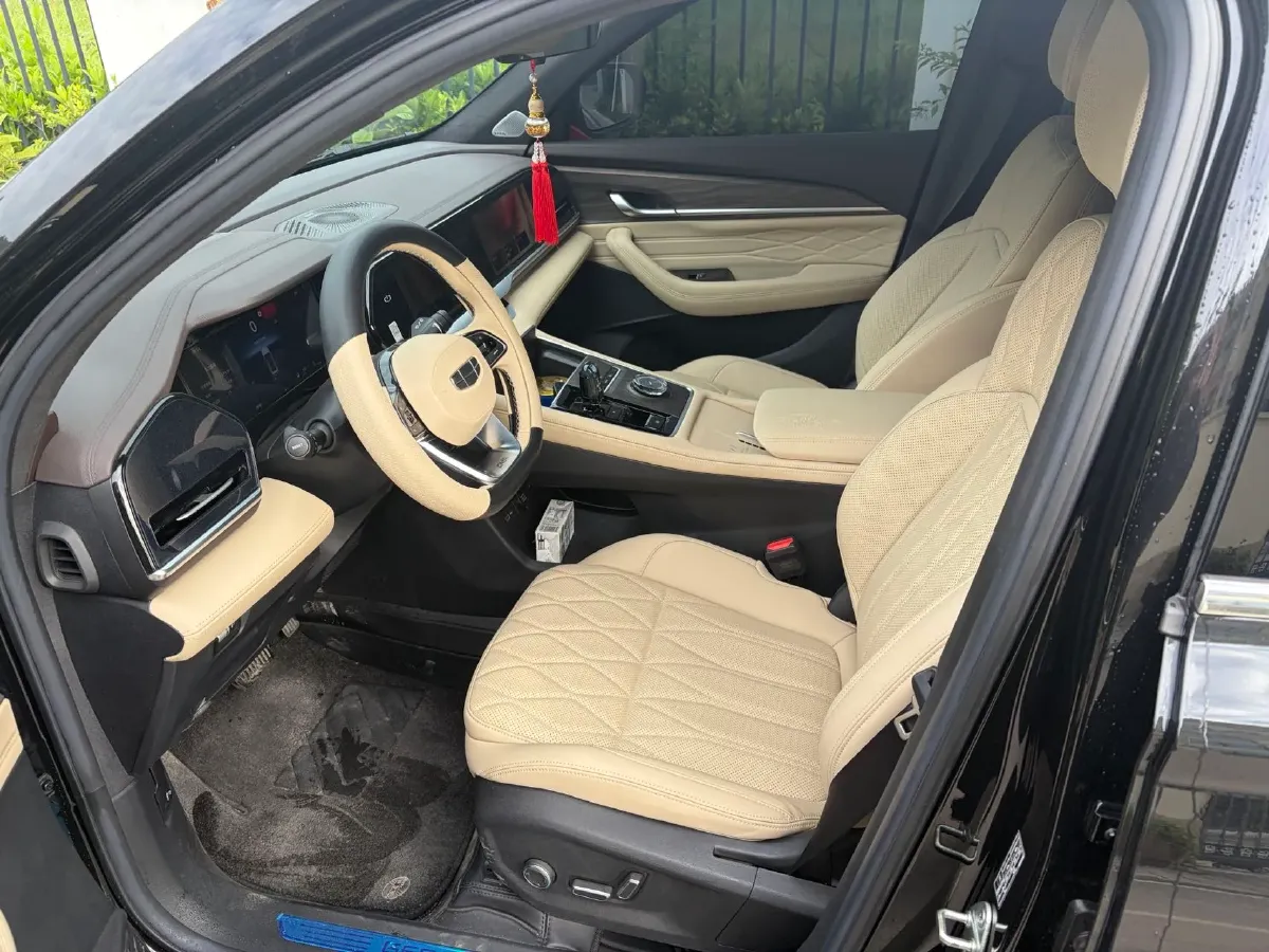 2025 Geely Monjaro 2.0T 238HP L4 8AT,autocango,china used car exporter,china ev exporter,chinese used car exporter,chinese used ev exporter