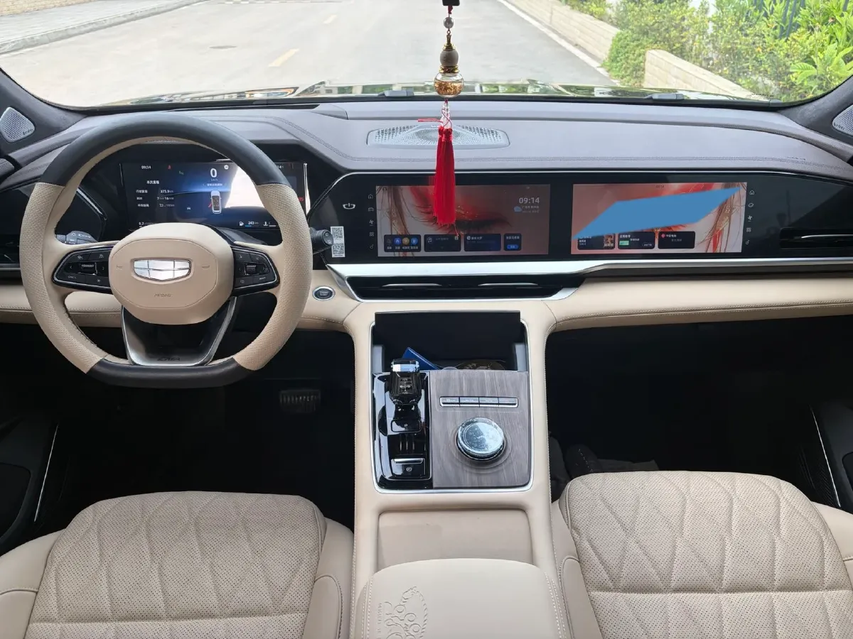 2025 Geely Monjaro 2.0T 238HP L4 8AT,autocango,china used car exporter,china ev exporter,chinese used car exporter,chinese used ev exporter