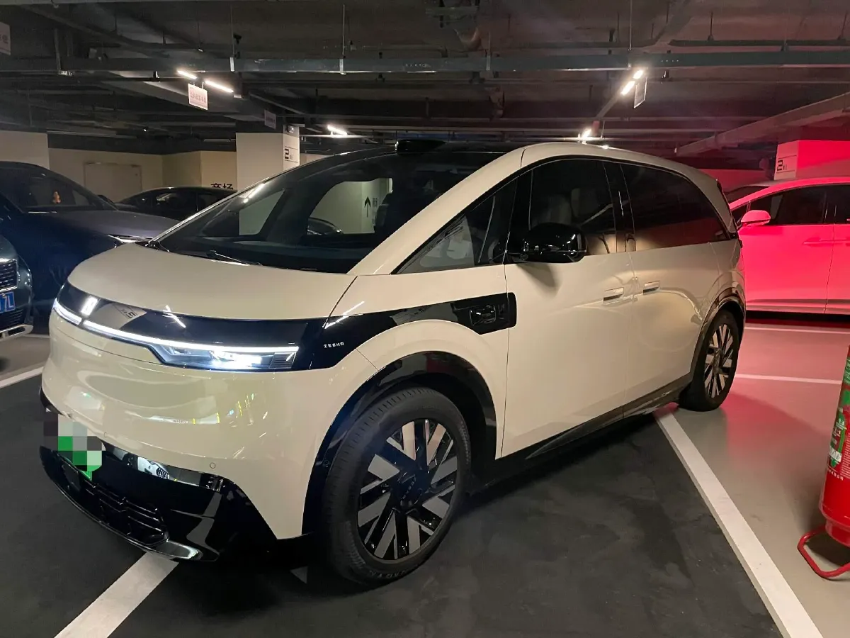 2025 Zeekr MIX BEV 102KWH,autocango,china used car exporter,china ev exporter,chinese used car exporter,chinese used ev exporter