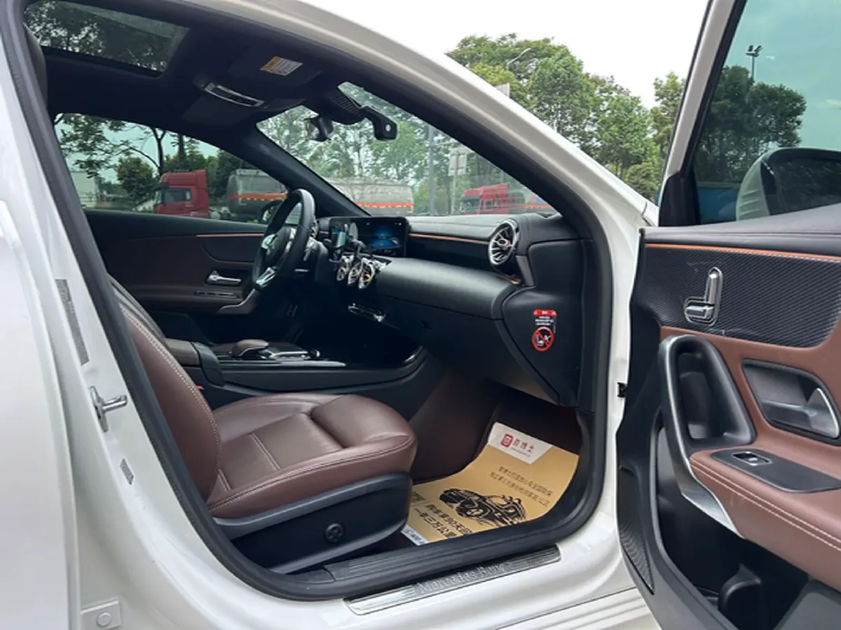 2020 Mercedes-Benz A Class 1.3T 163HP L4 7DCT,autocango,china used car exporter,china ev exporter,chinese used car exporter,chinese used ev exporter