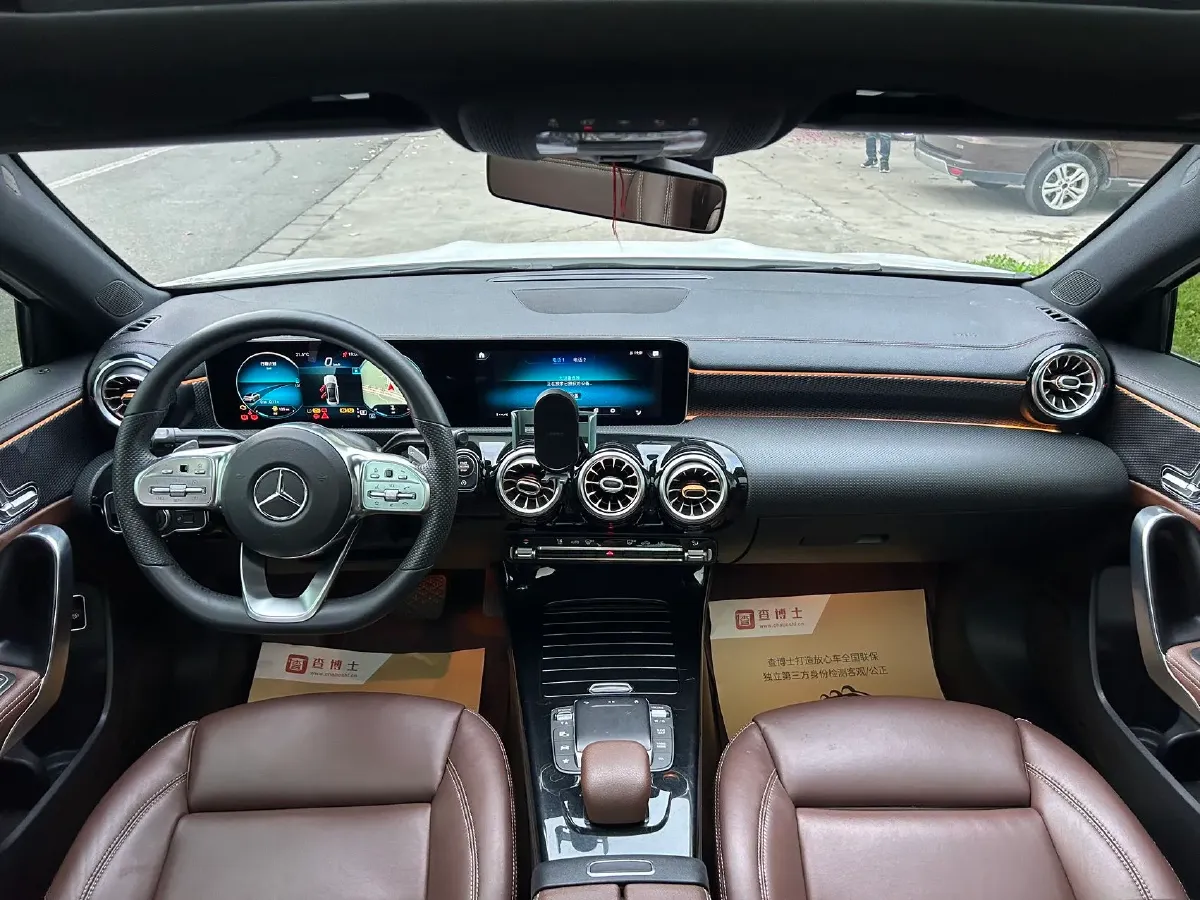 2020 Mercedes-Benz A Class 1.3T 163HP L4 7DCT,autocango,china used car exporter,china ev exporter,chinese used car exporter,chinese used ev exporter