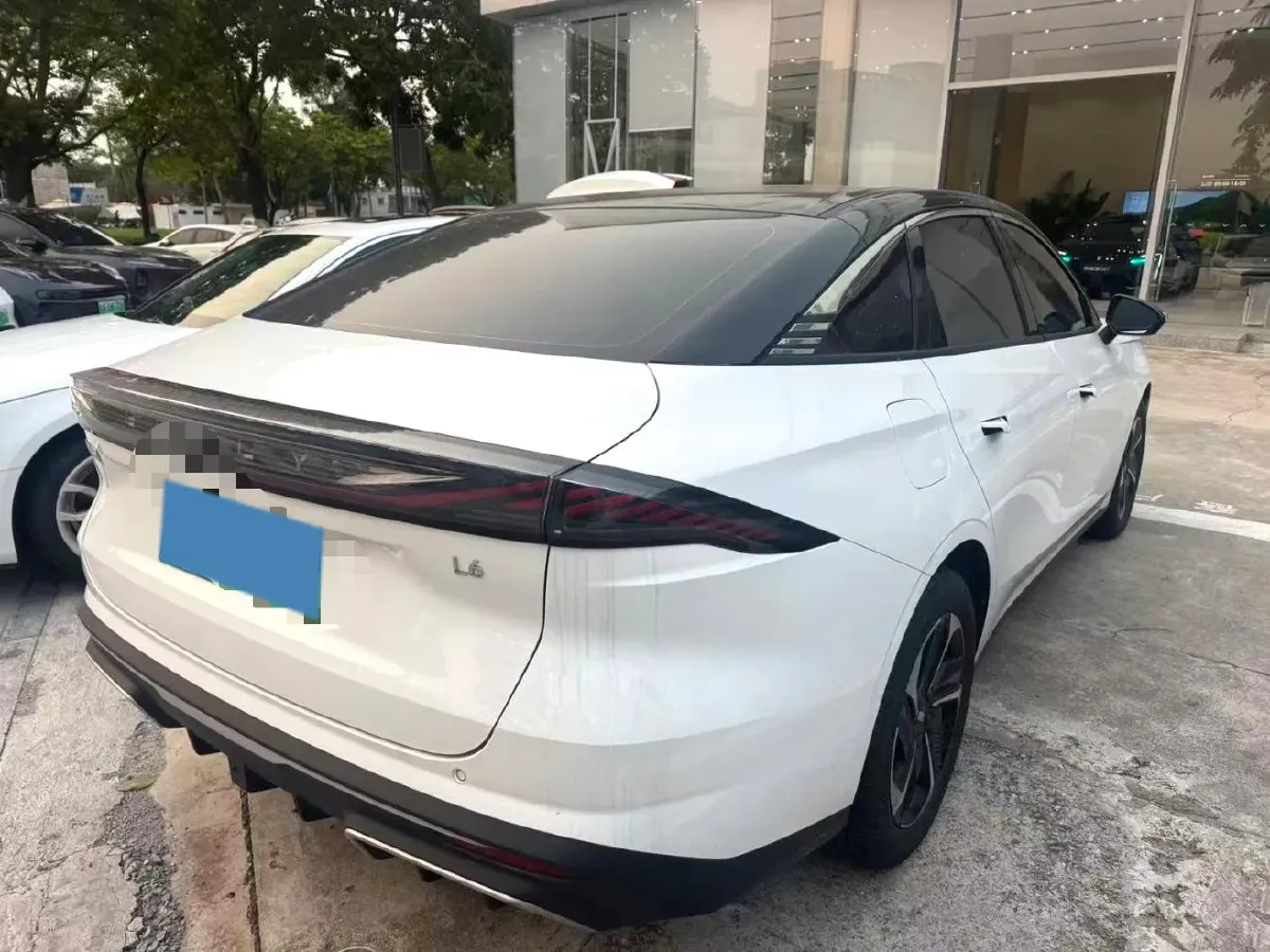 2024 Geely Galaxy L6 1.5T 163HP L4 3DHT PHEV,autocango,china used car exporter,china ev exporter,chinese used car exporter,chinese used ev exporter